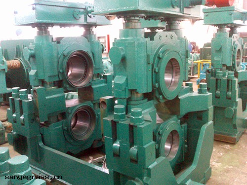 軋機，軋機齒輪箱
，飛剪